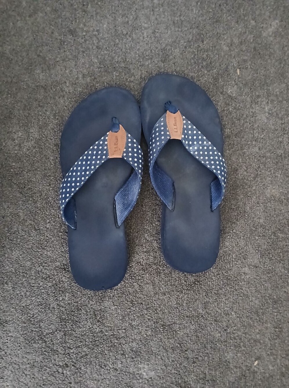 L.L. Bean Women's Navy Polka Dot Flip Flops Size 9M
